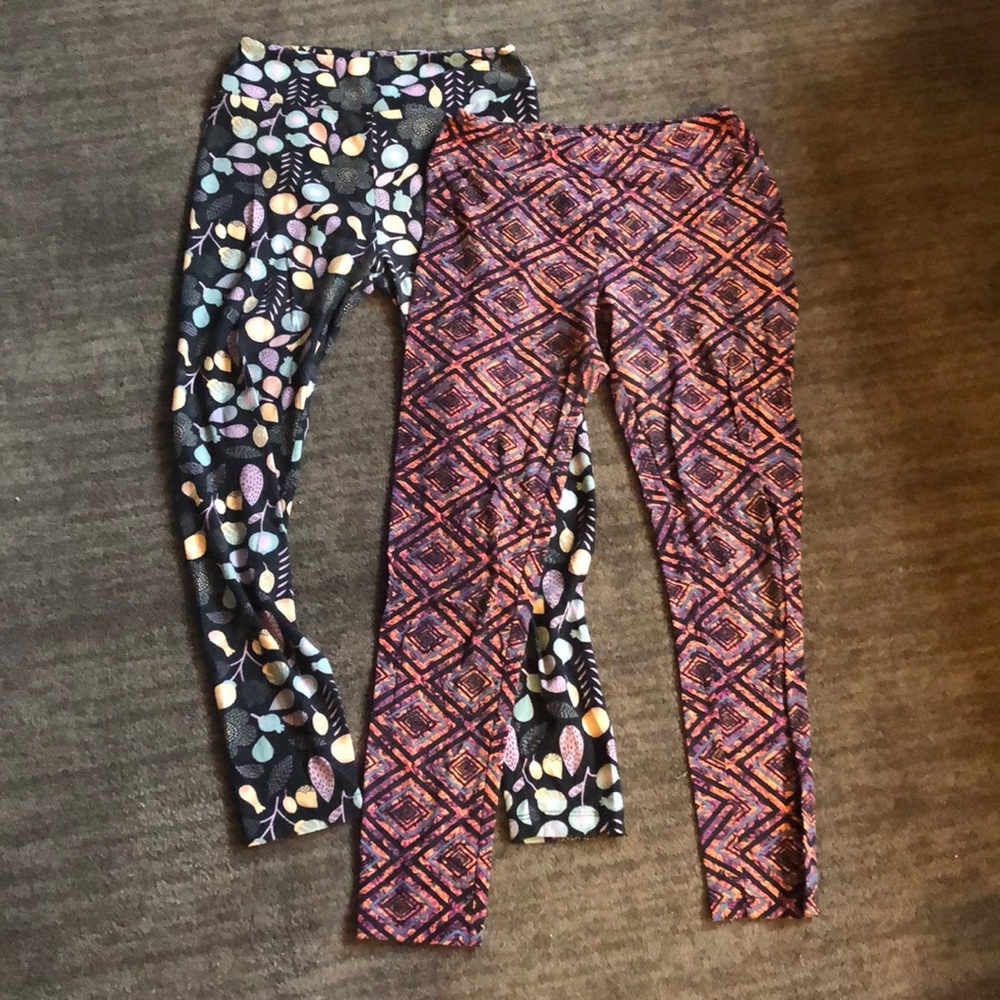 LuLaRoe OS Leggings - selling as a pair